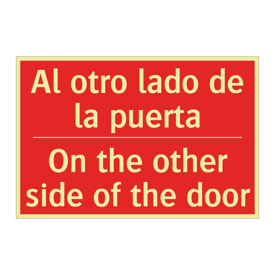 Al otro lado de la puerta - On the other side of the door