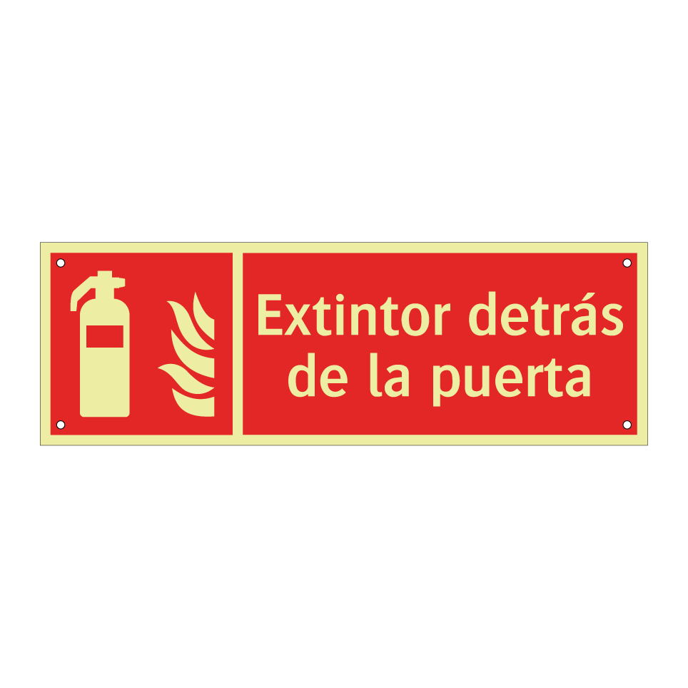 Extintor detrás de la puerta