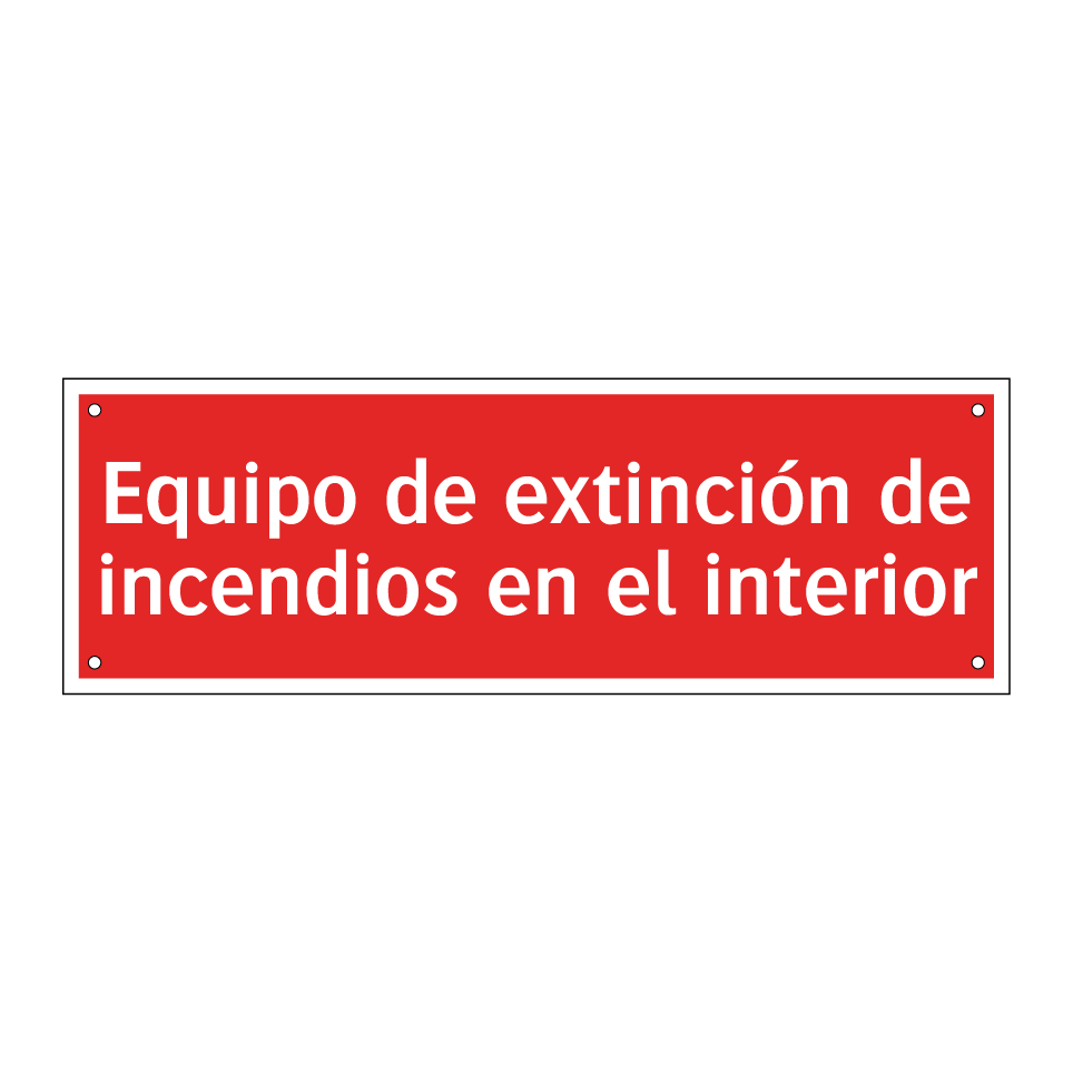 Equipo de extinción de incendios en el interior