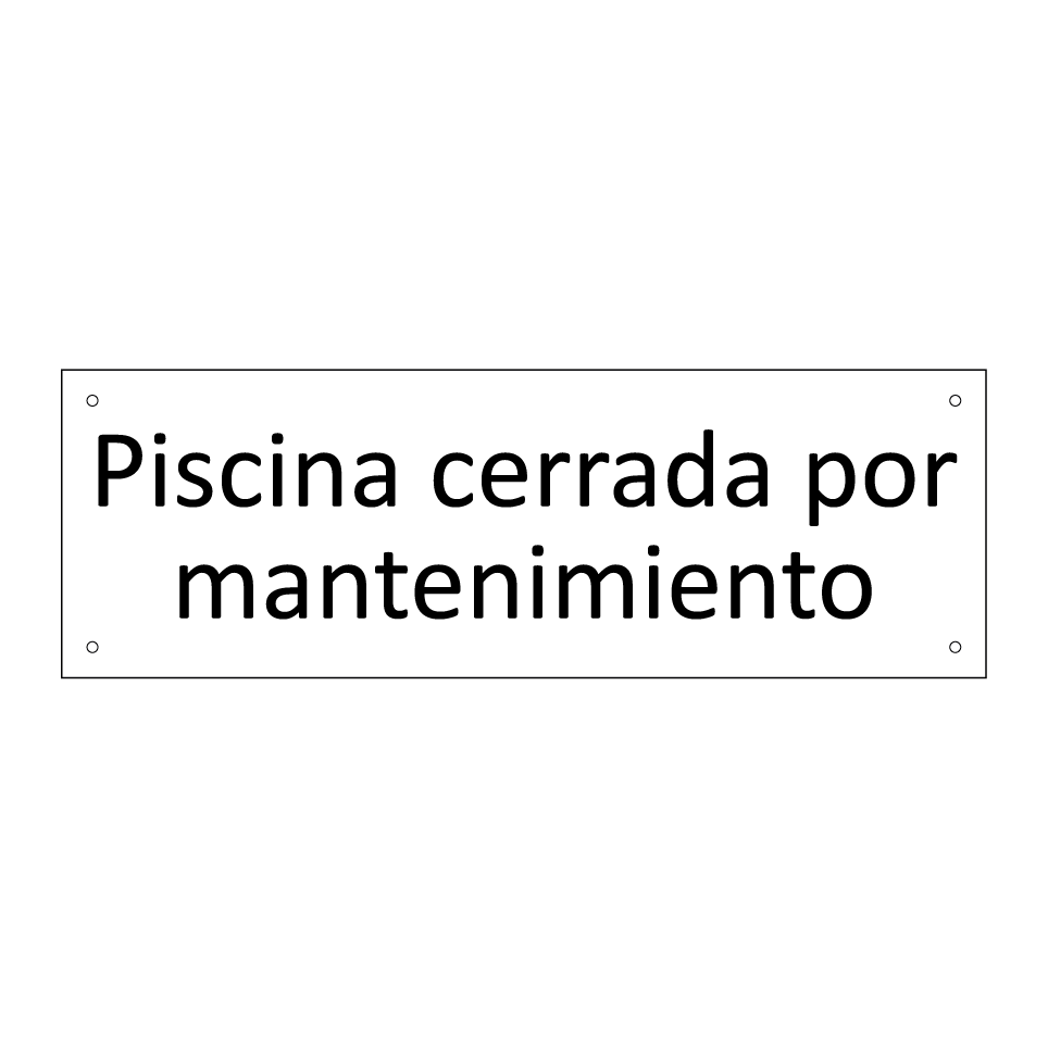 Piscina cerrada por mantenimiento