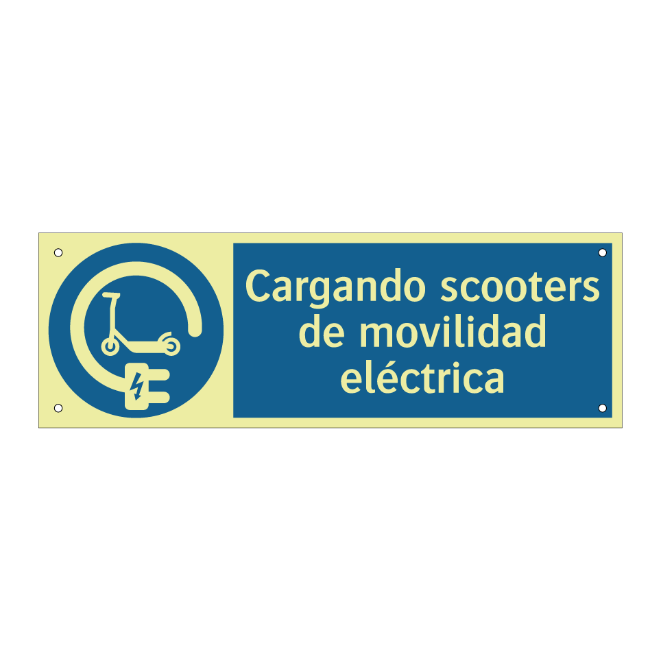 Cargando scooters de movilidad eléctrica