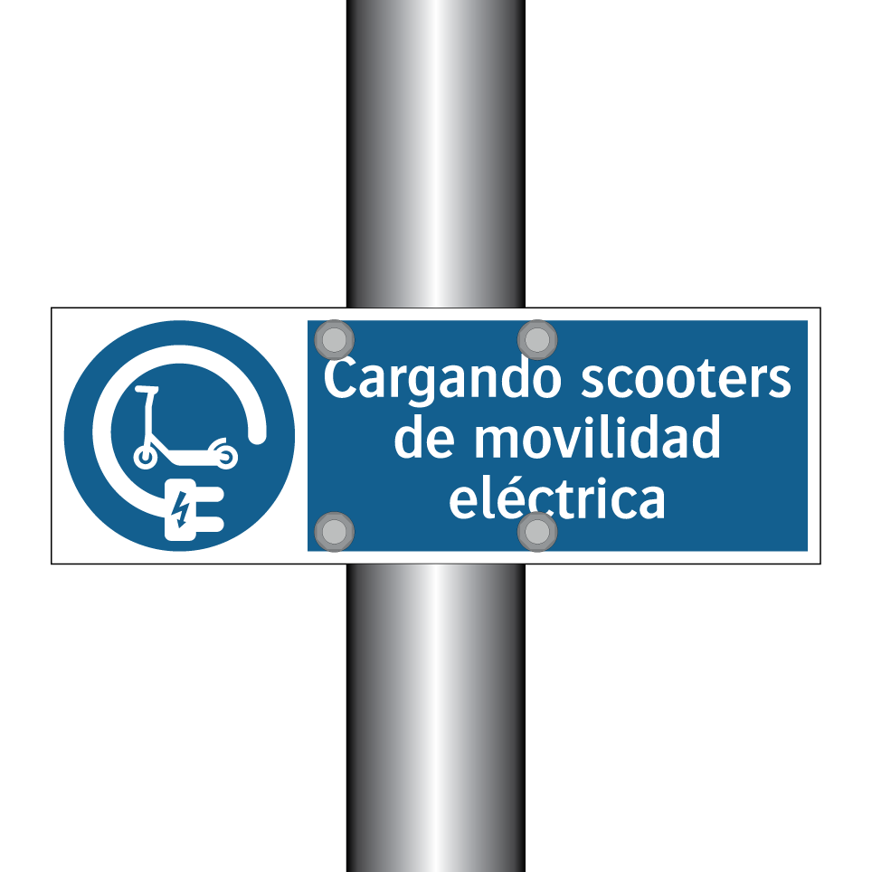 Cargando scooters de movilidad eléctrica