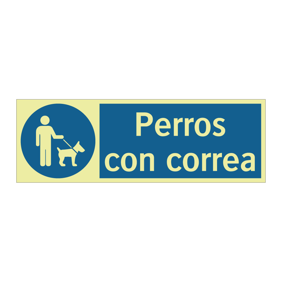 Perros con correa