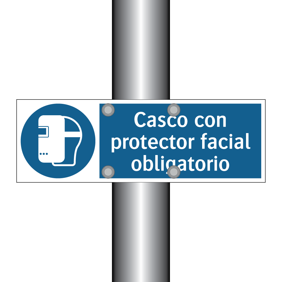 Casco con protector facial obligatorio
