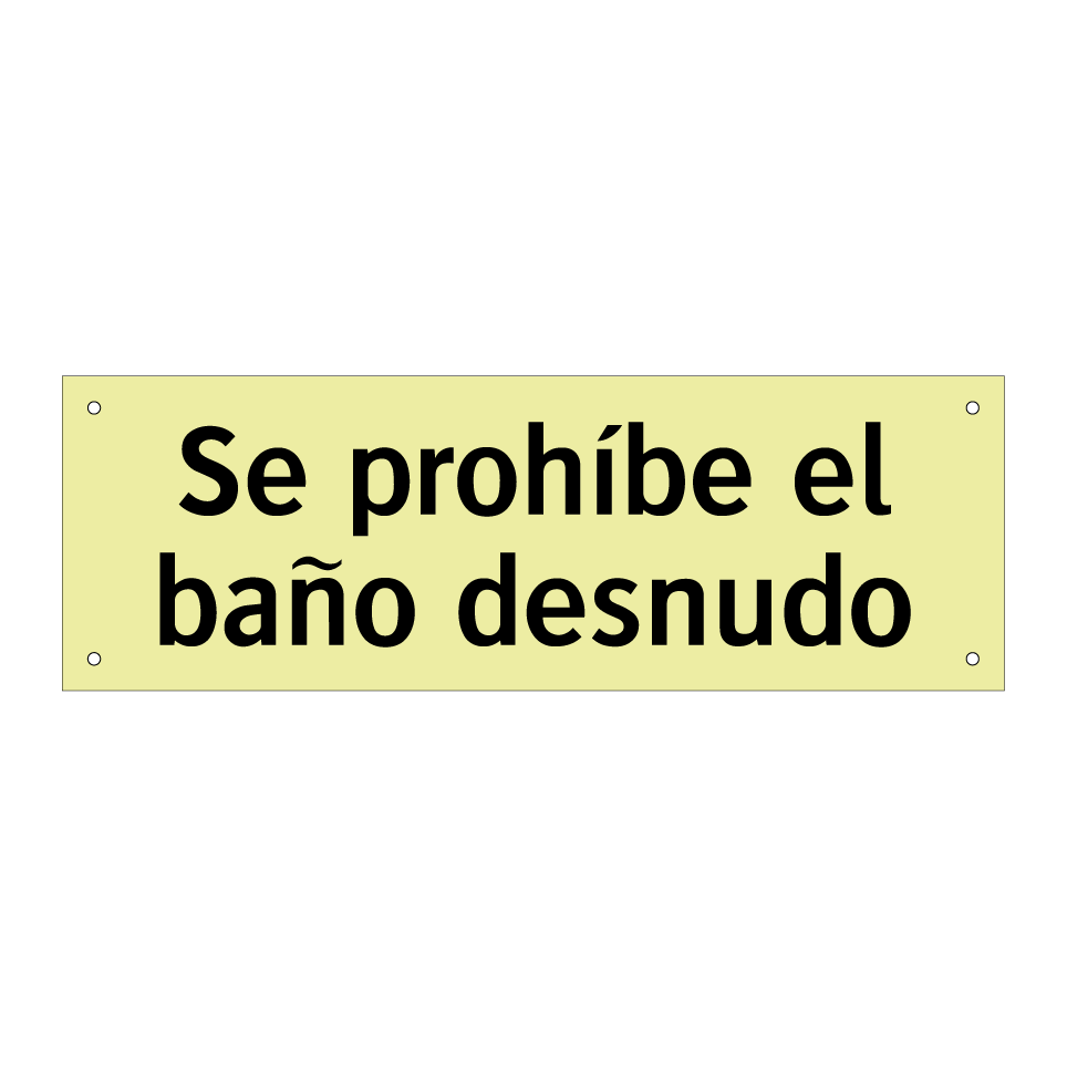 Se prohíbe el baño desnudo