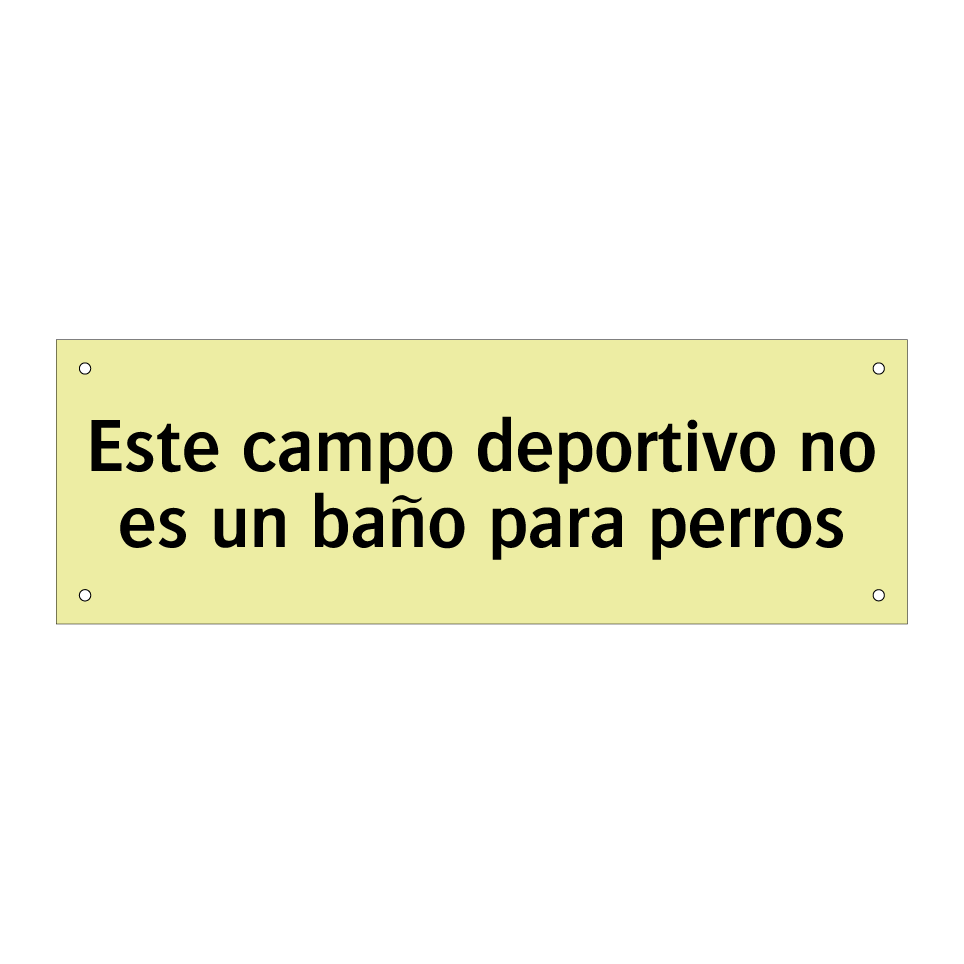 Este campo deportivo no es un baño para perros