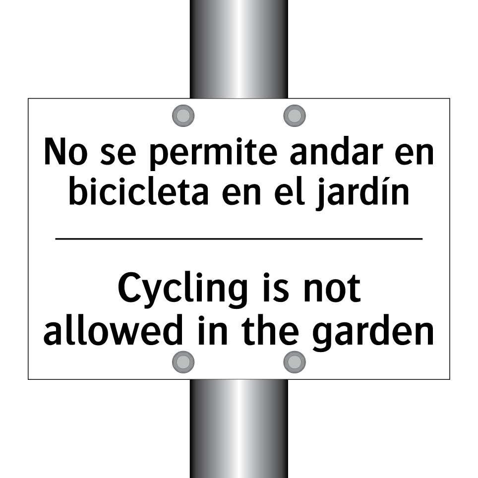 No se permite andar en bicicleta en el jardín - Cycling is not allowed in the garden
