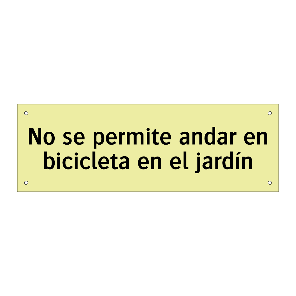 No se permite andar en bicicleta en el jardín