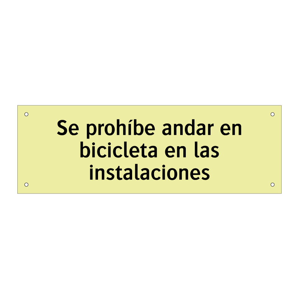 Se prohíbe andar en bicicleta en las instalaciones