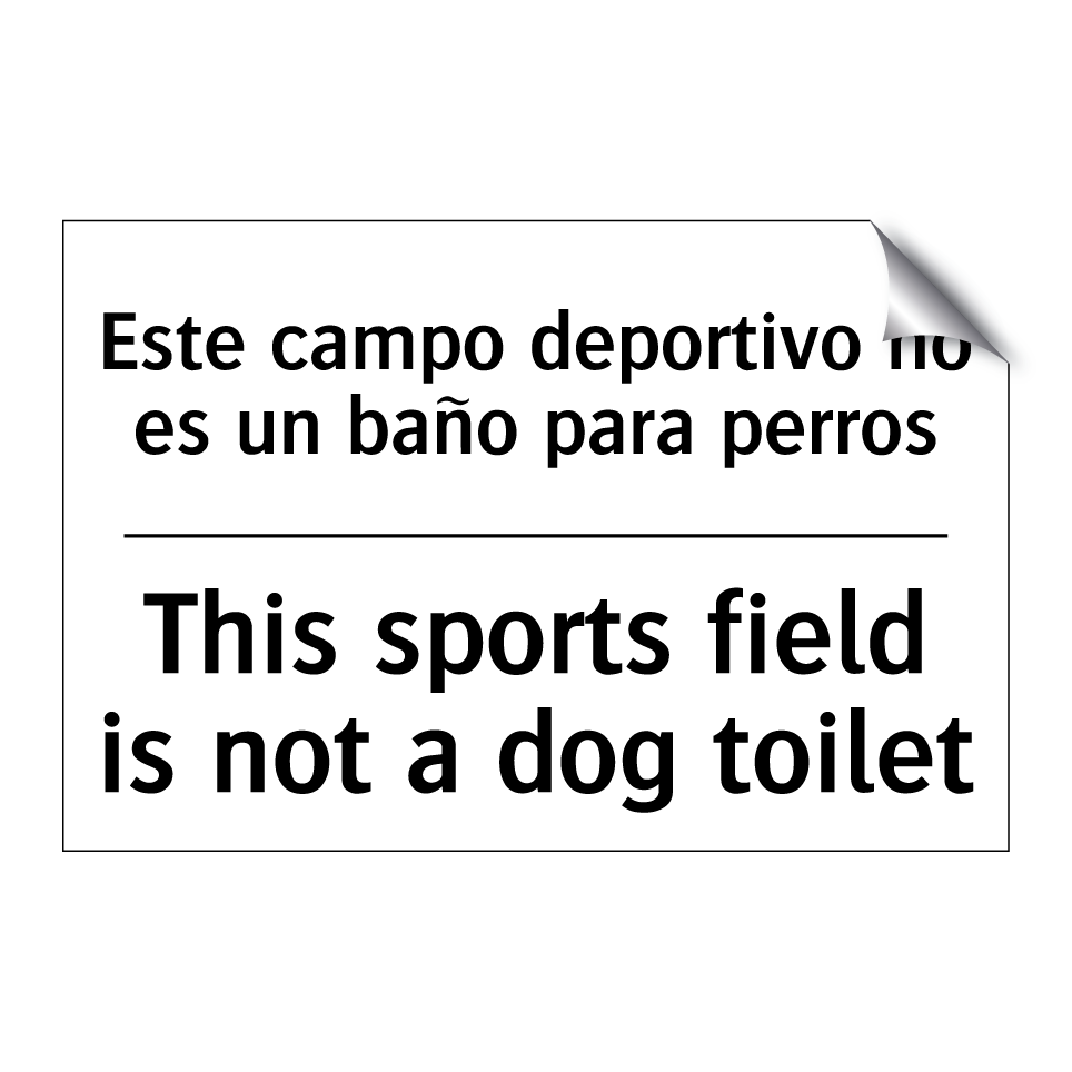 Este campo deportivo no es un baño para perros - This sports field is not a dog toilet