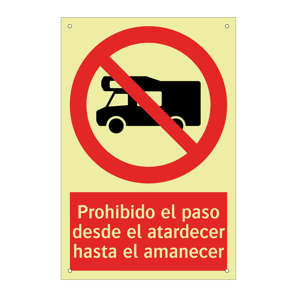 Prohibido el paso desde el atardecer hasta el amanecer