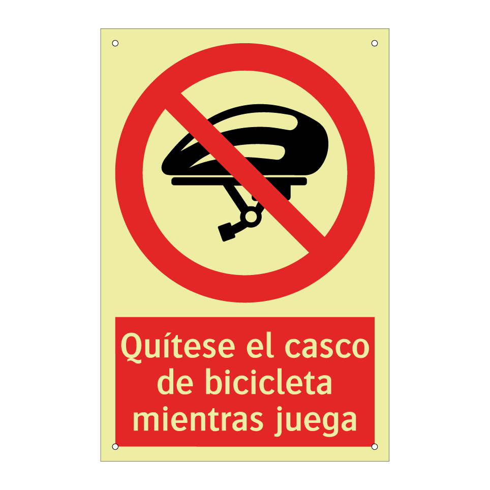 Quítese el casco de bicicleta mientras juega