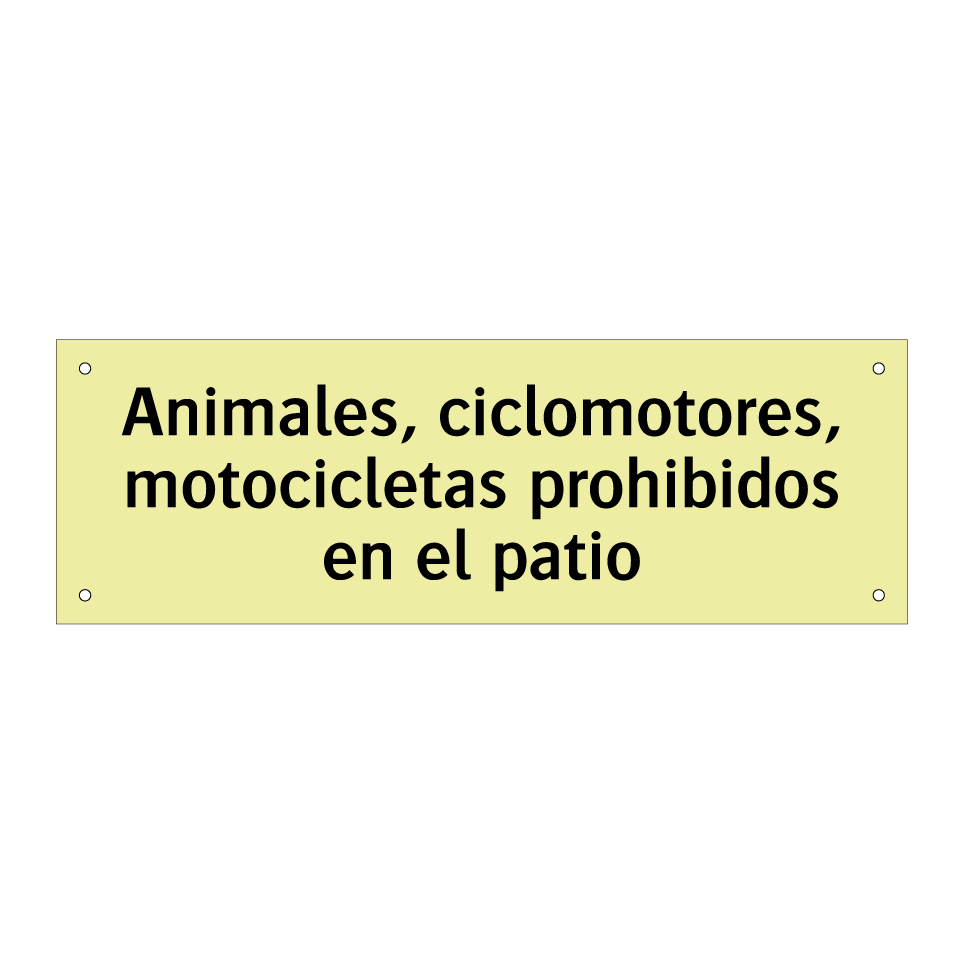 Animales, ciclomotores, motocicletas prohibidos en el patio