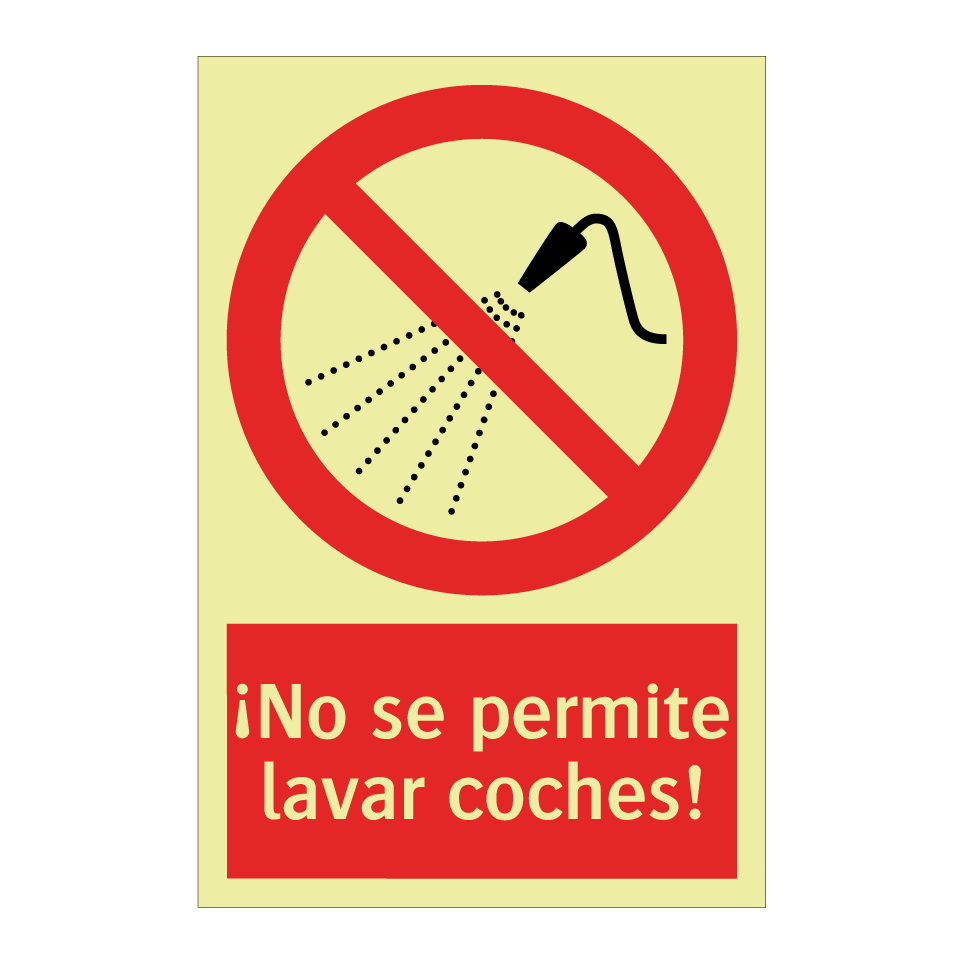¡No se permite lavar coches!
