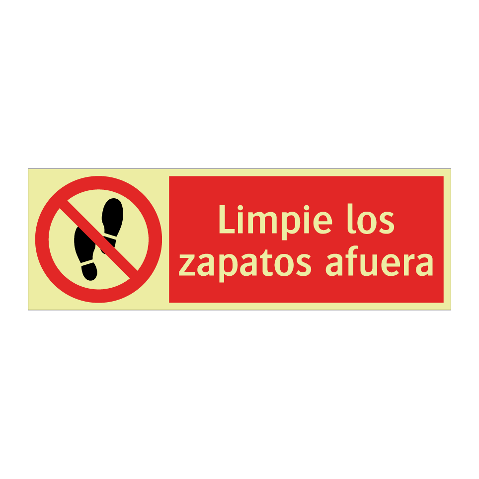 Limpie los zapatos afuera