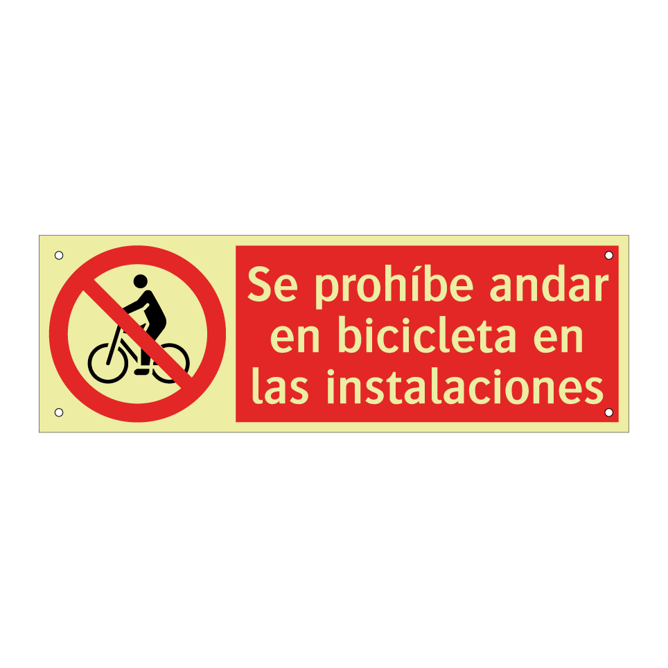 Se prohíbe andar en bicicleta en las instalaciones