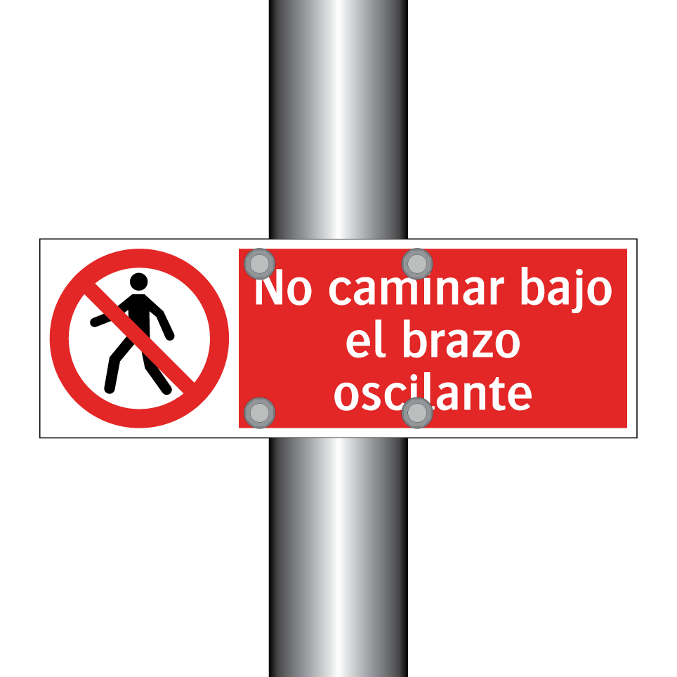 No caminar bajo el brazo oscilante
