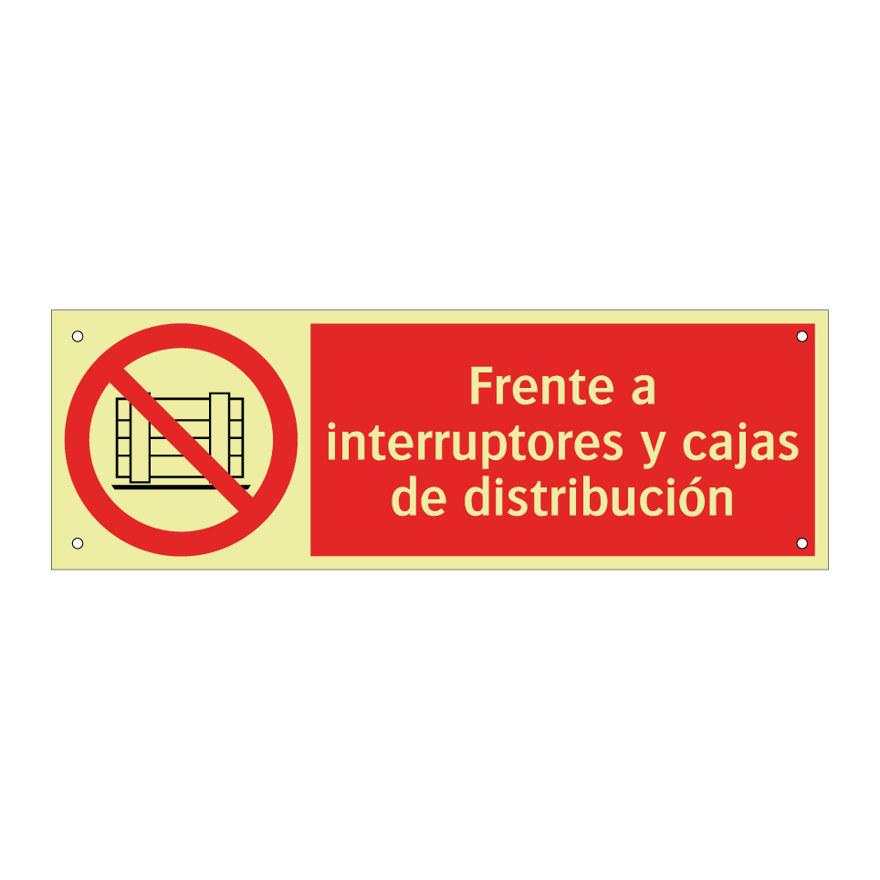 Frente a interruptores y cajas de distribución