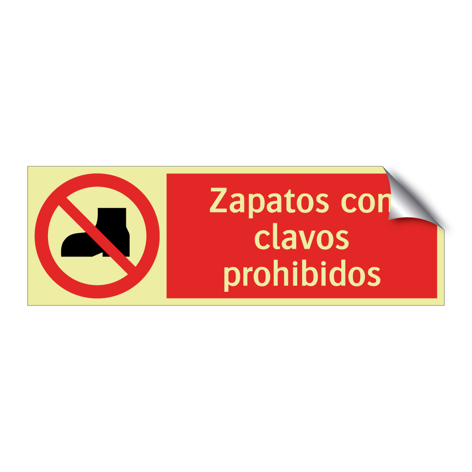 Zapatos con clavos prohibidos