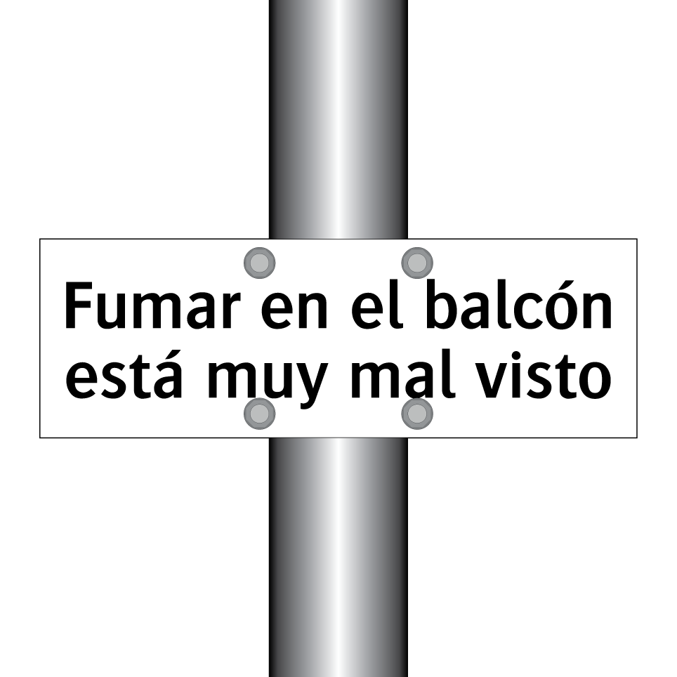 Fumar en el balcón está muy mal visto