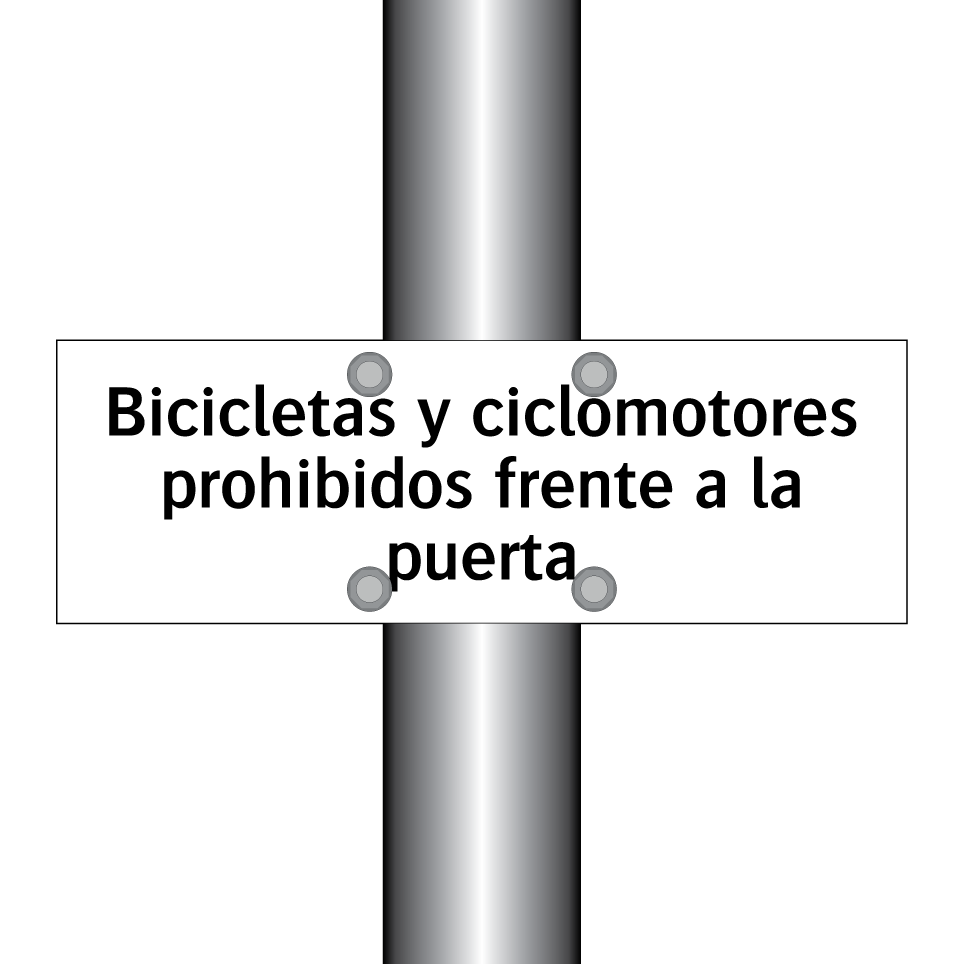 Bicicletas y ciclomotores prohibidos frente a la puerta
