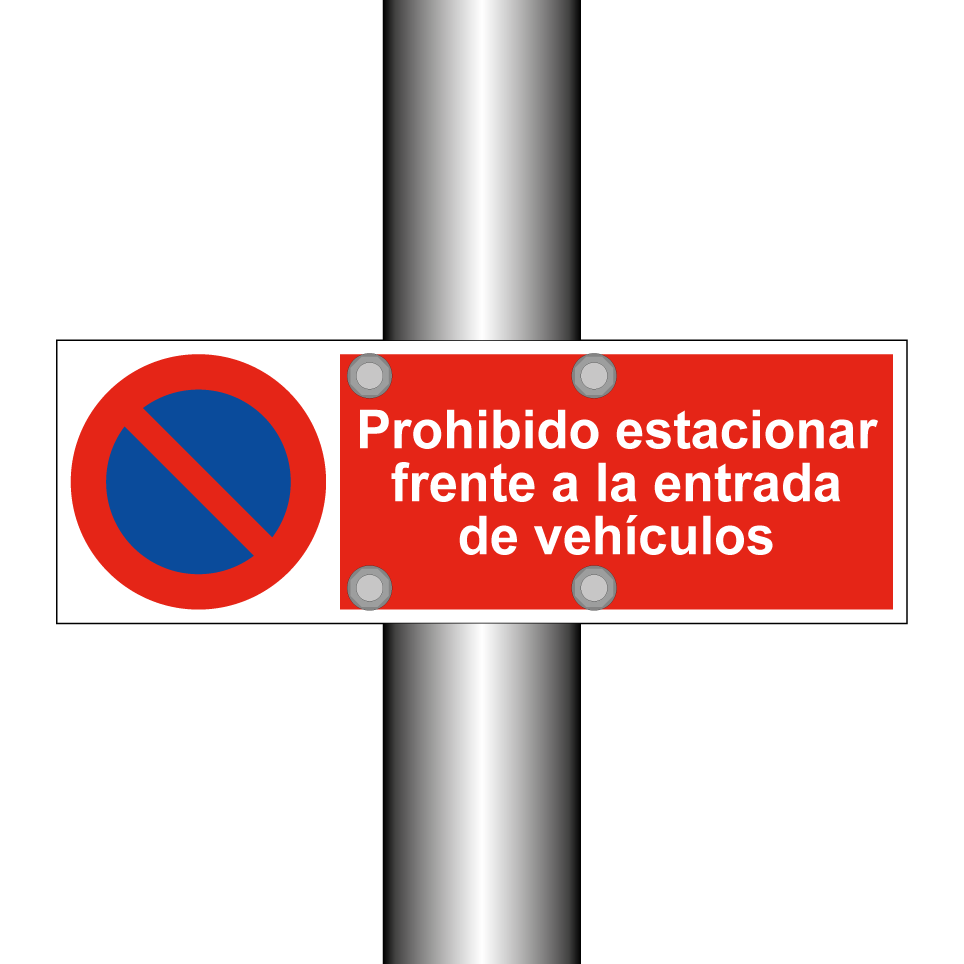 Prohibido estacionar frente a la entrada de vehículos