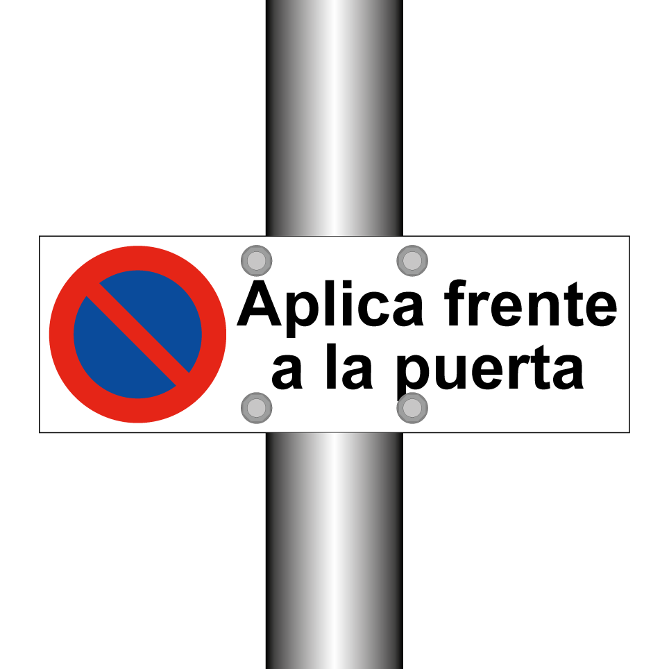 Aplica frente a la puerta