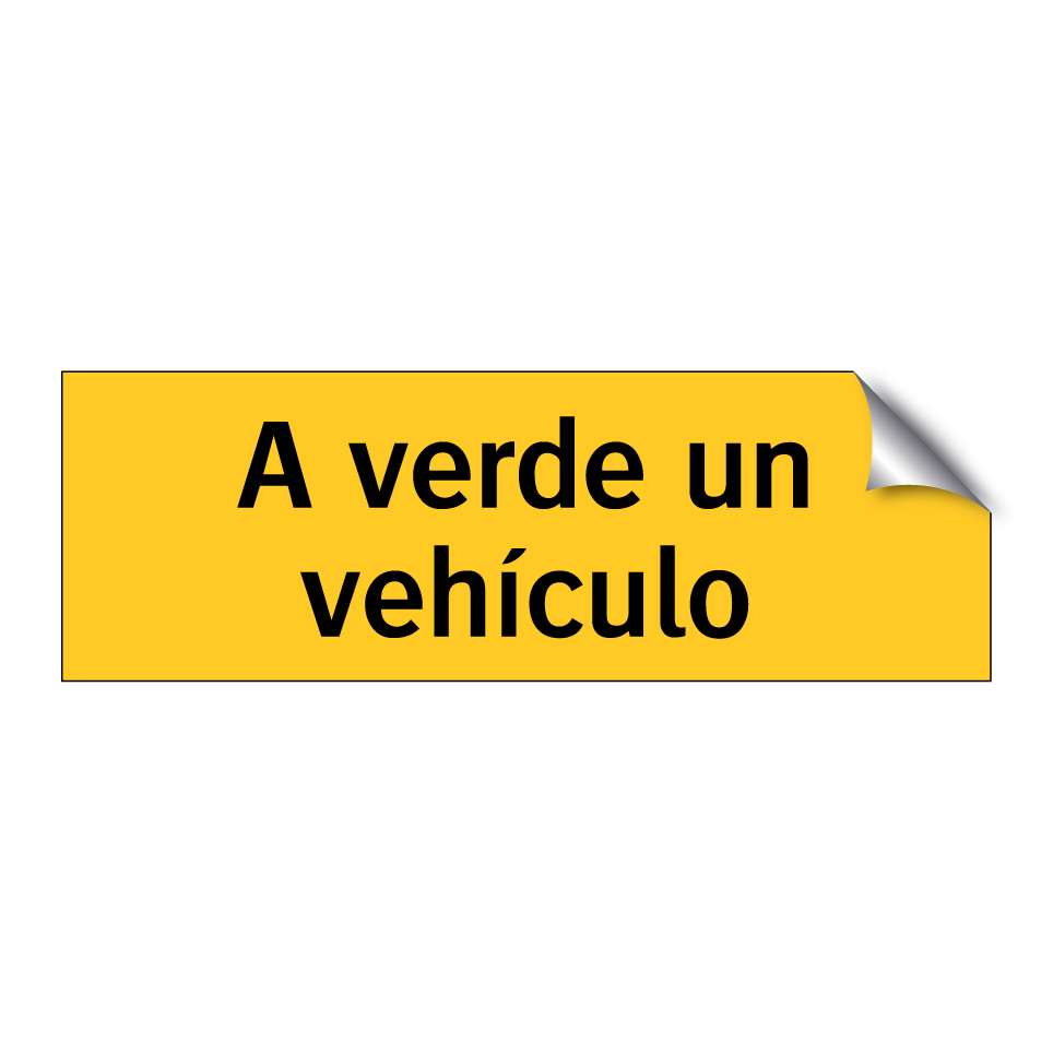 A verde un vehículo