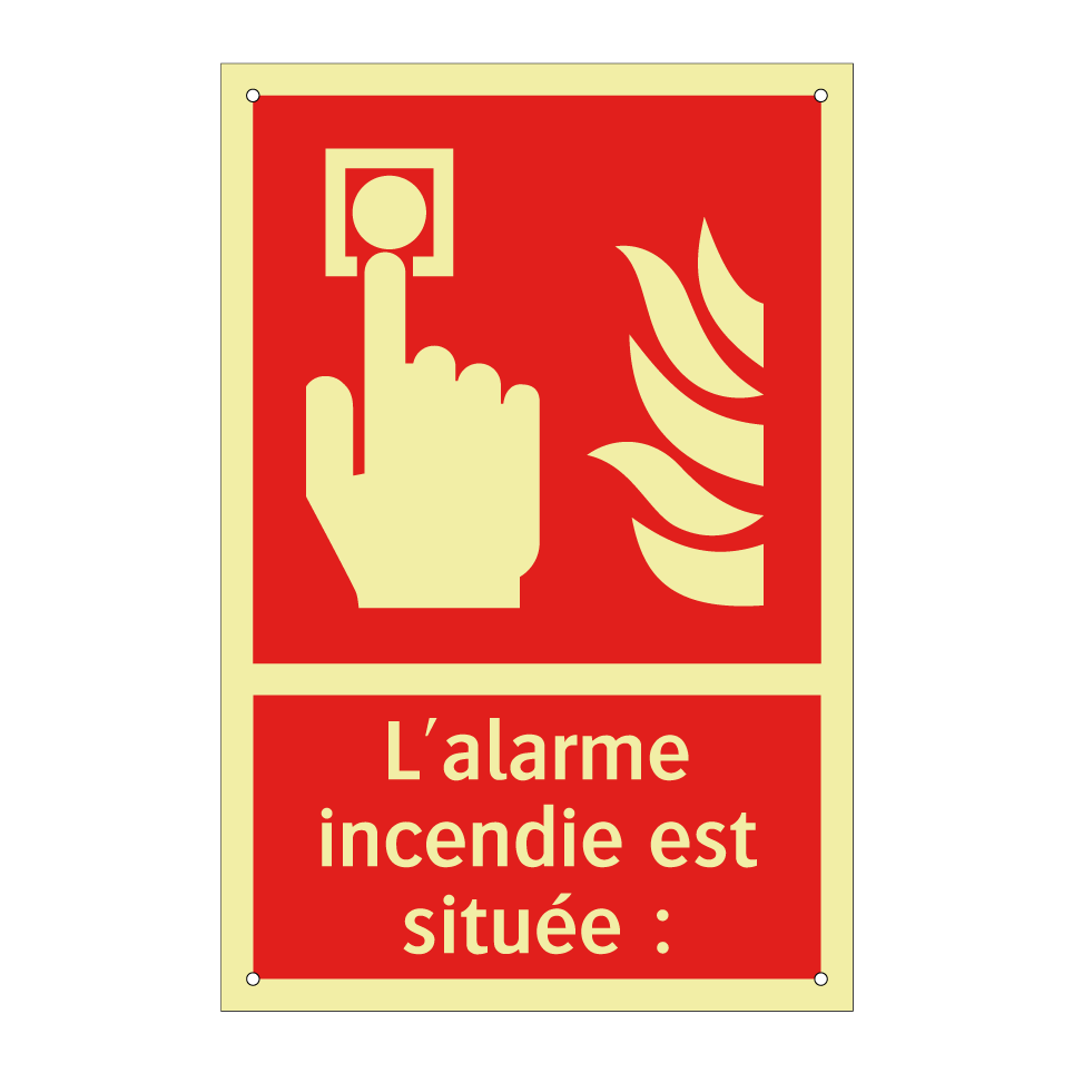 L'alarme incendie est située :