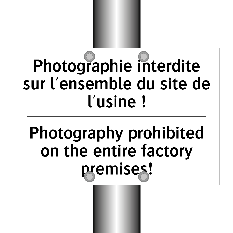 Photographie interdite sur l'ensemble /.../ - Photography prohibited on the /.../