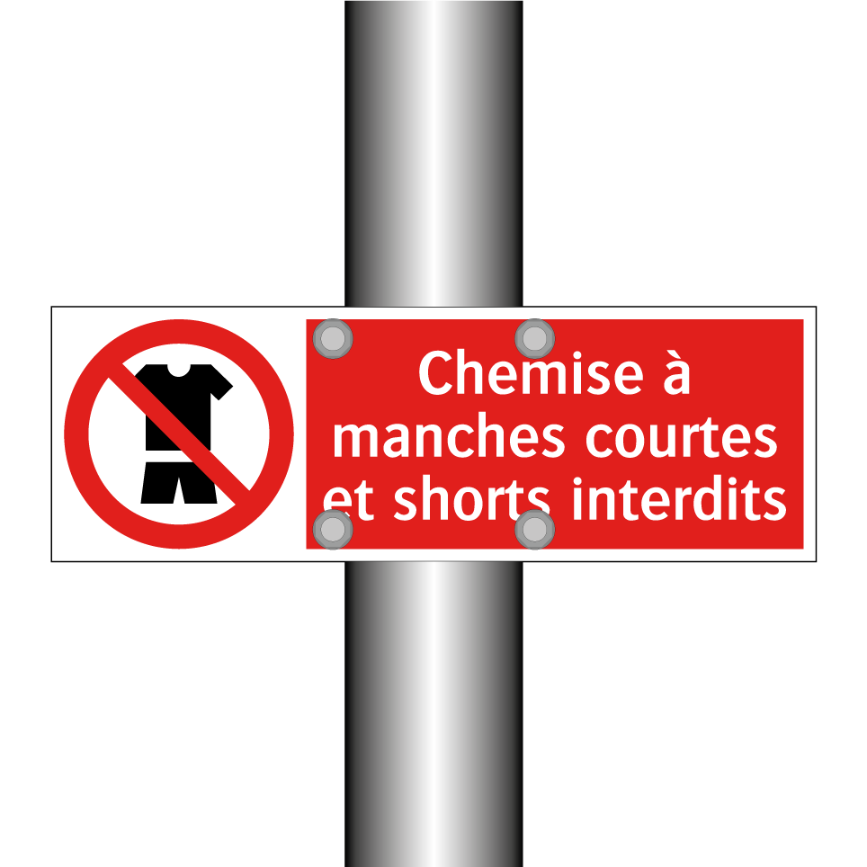 Chemise à manches courtes et shorts interdits