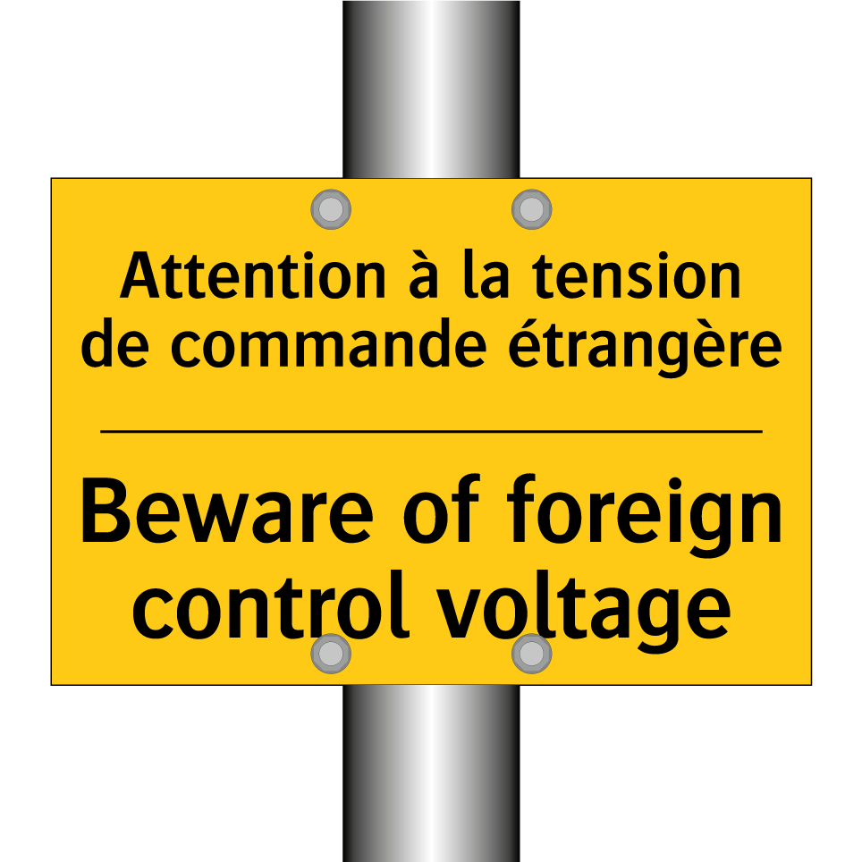 Attention à la tension de commande /.../ - Beware of foreign control voltage /.../