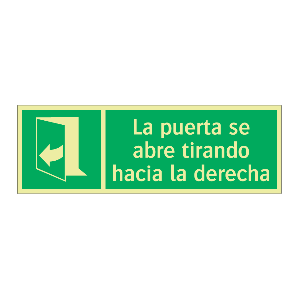 La puerta se abre tirando hacia la derecha