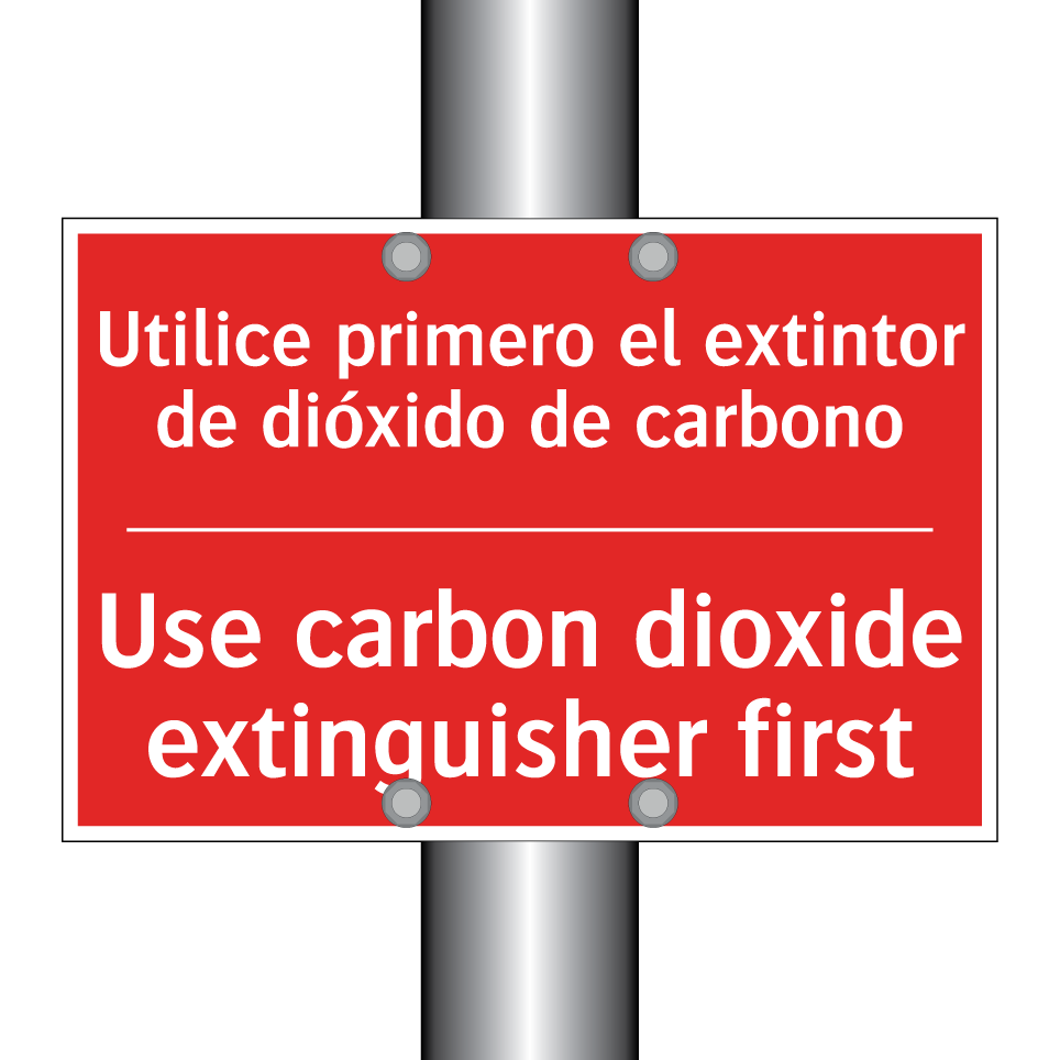 Utilice primero el extintor /.../ - Use carbon dioxide /.../