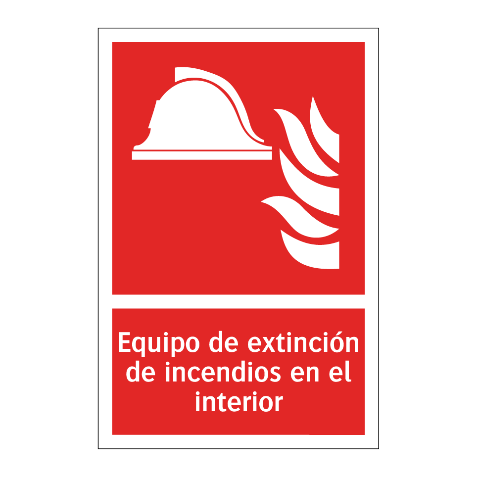 Equipo de extinción de incendios en el interior