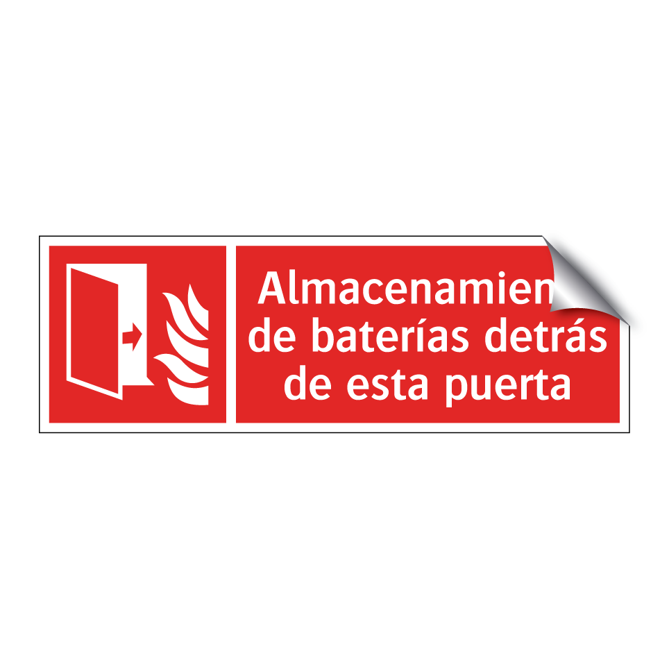 Almacenamiento de baterías detrás de esta puerta