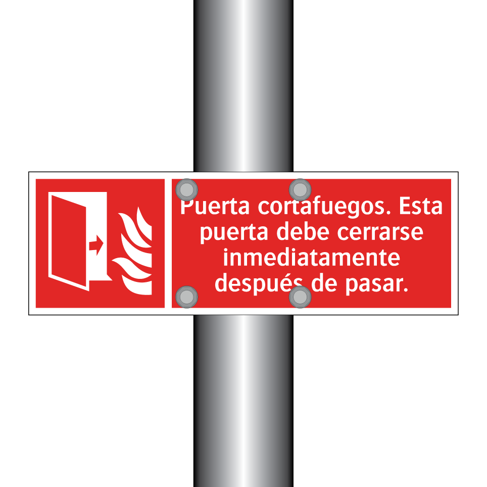 Puerta cortafuegos. Esta puerta debe cerrarse inmediatamente después de pasar.
