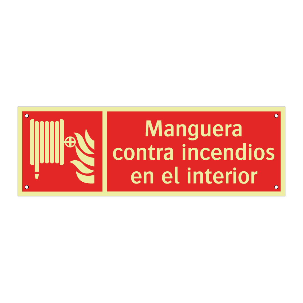 Manguera contra incendios en el interior