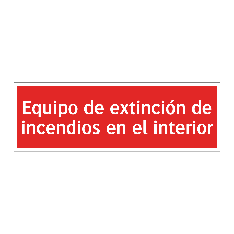 Equipo de extinción de incendios en el interior