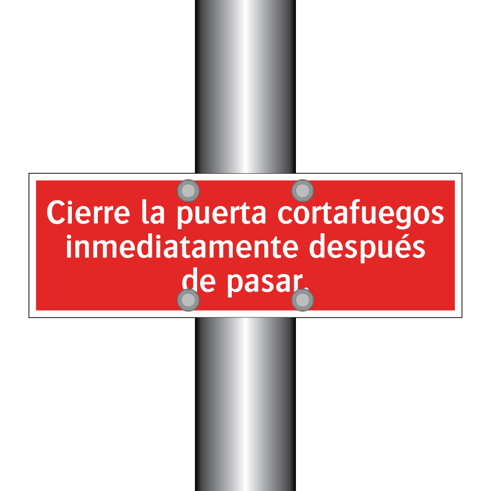 Cierre la puerta cortafuegos inmediatamente después de pasar.