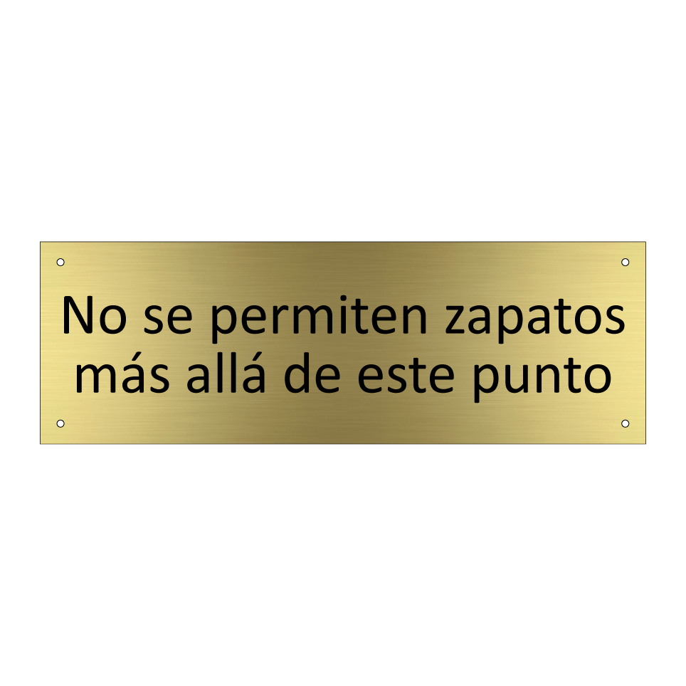 No se permiten zapatos más allá de este punto