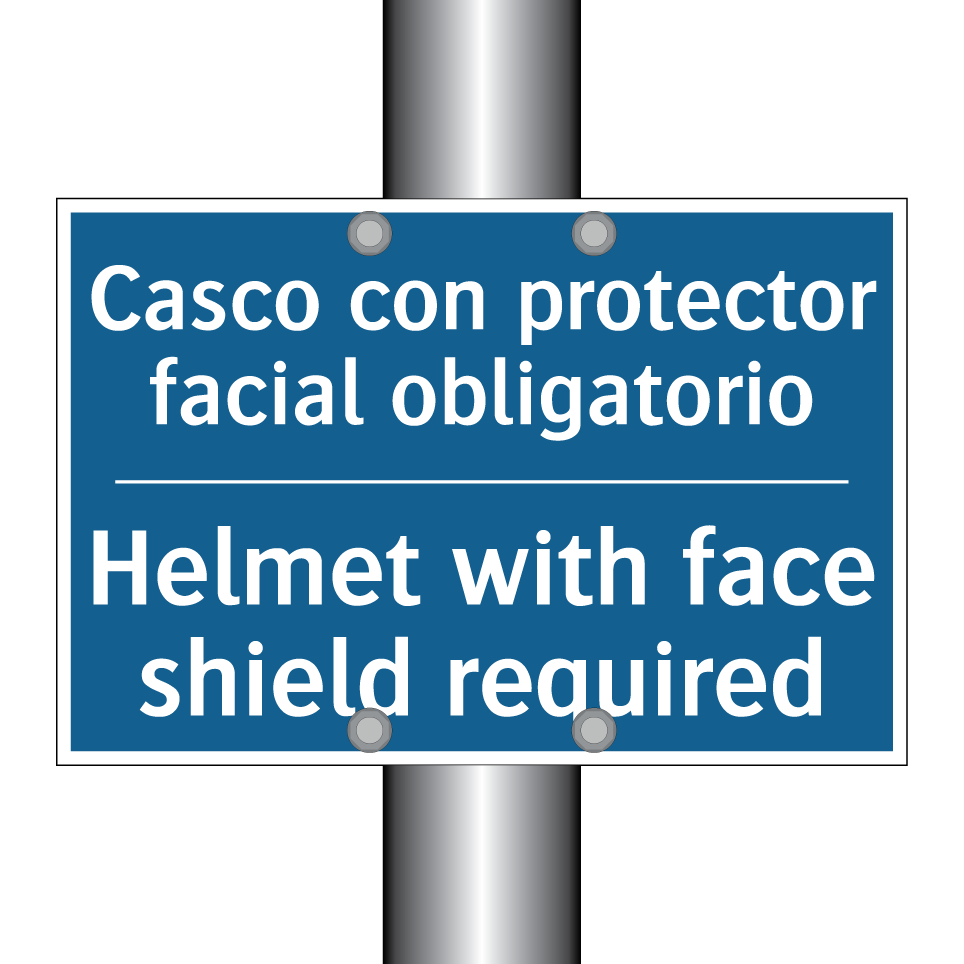 Casco con protector facial obligatorio /.../ - Helmet with face shield required /.../