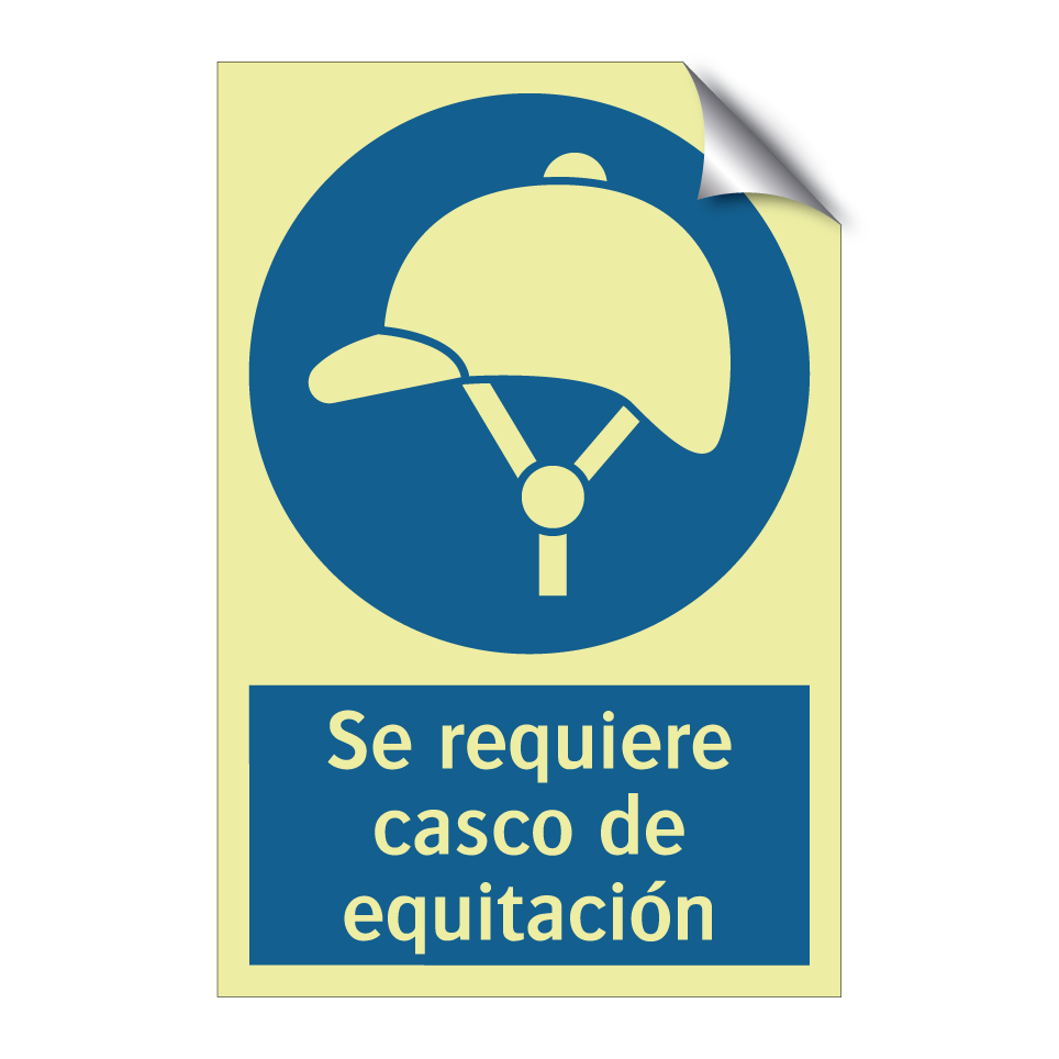 Se requiere casco de equitación