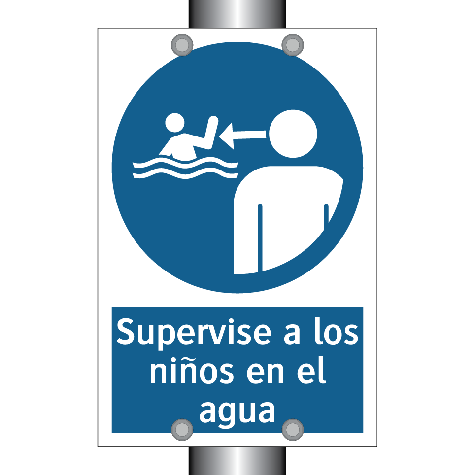 Supervise a los niños en el agua