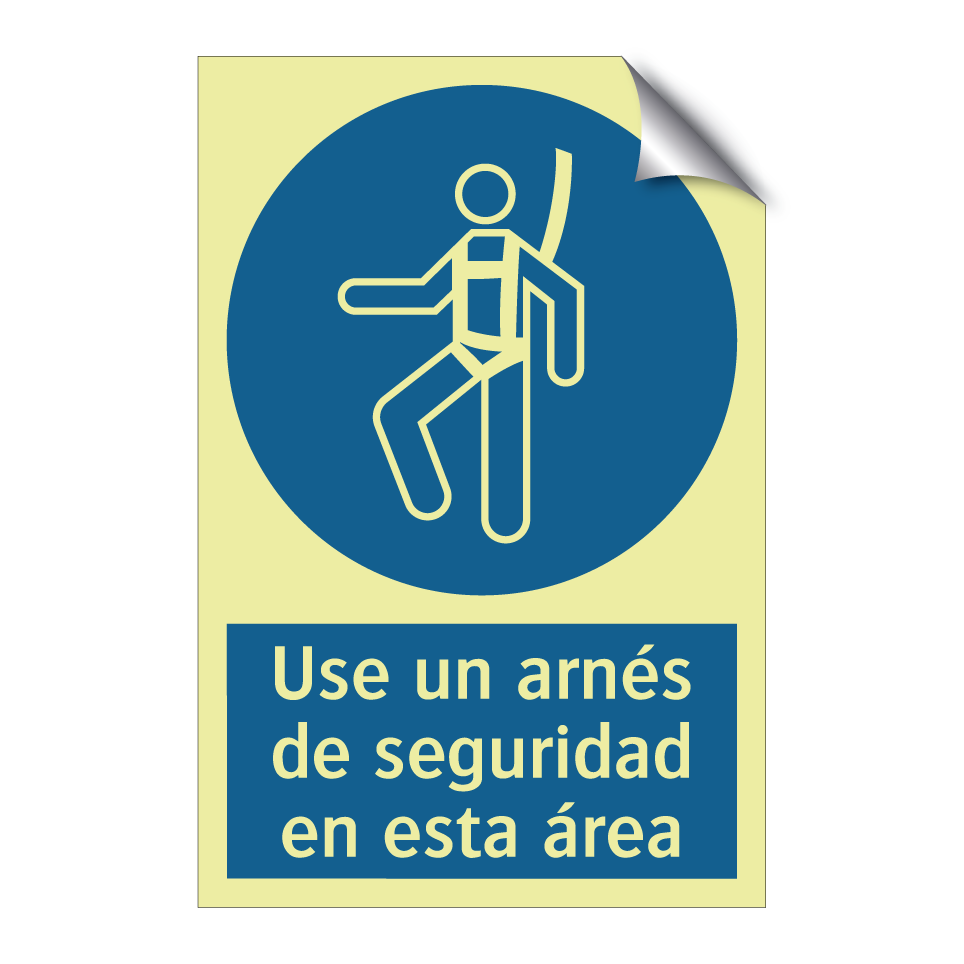 Use un arnés de seguridad en esta área