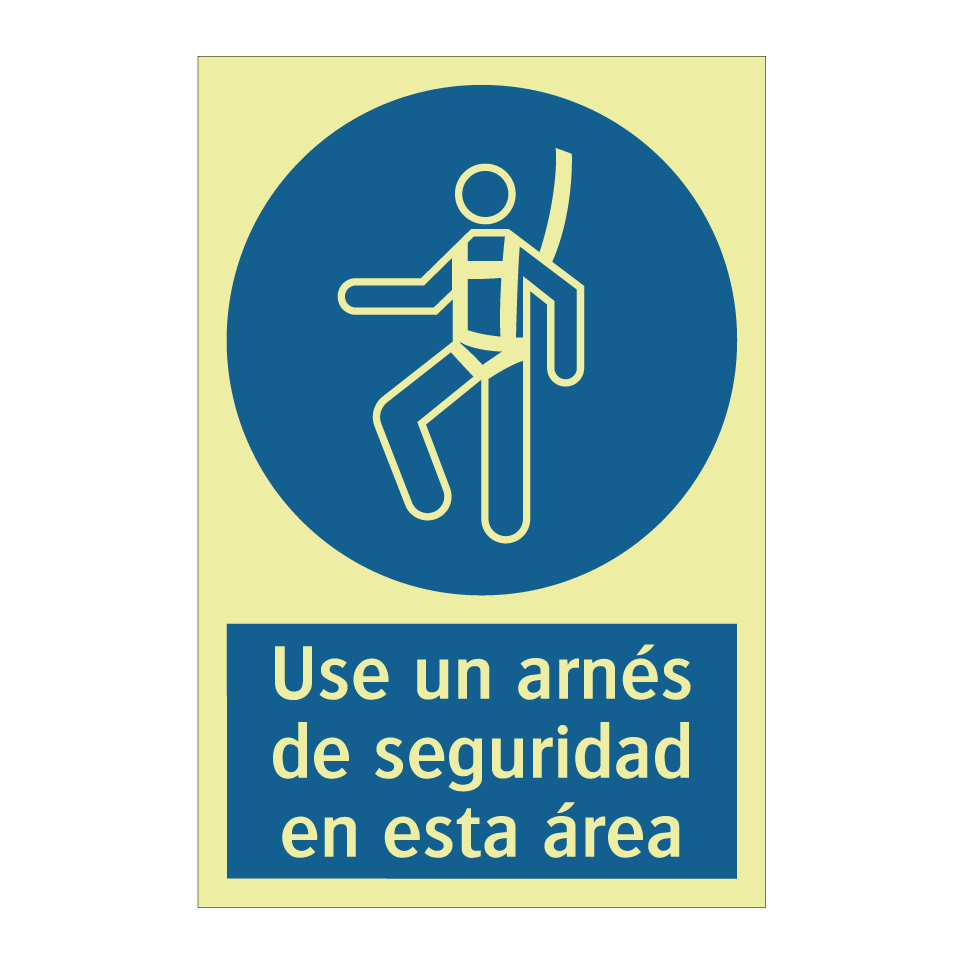 Use un arnés de seguridad en esta área