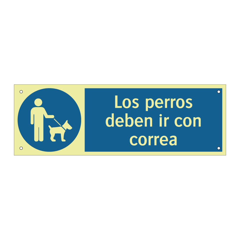 Los perros deben ir con correa
