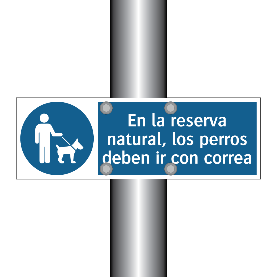 En la reserva natural, los perros deben ir con correa