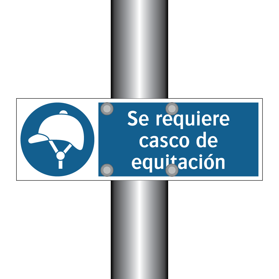 Se requiere casco de equitación