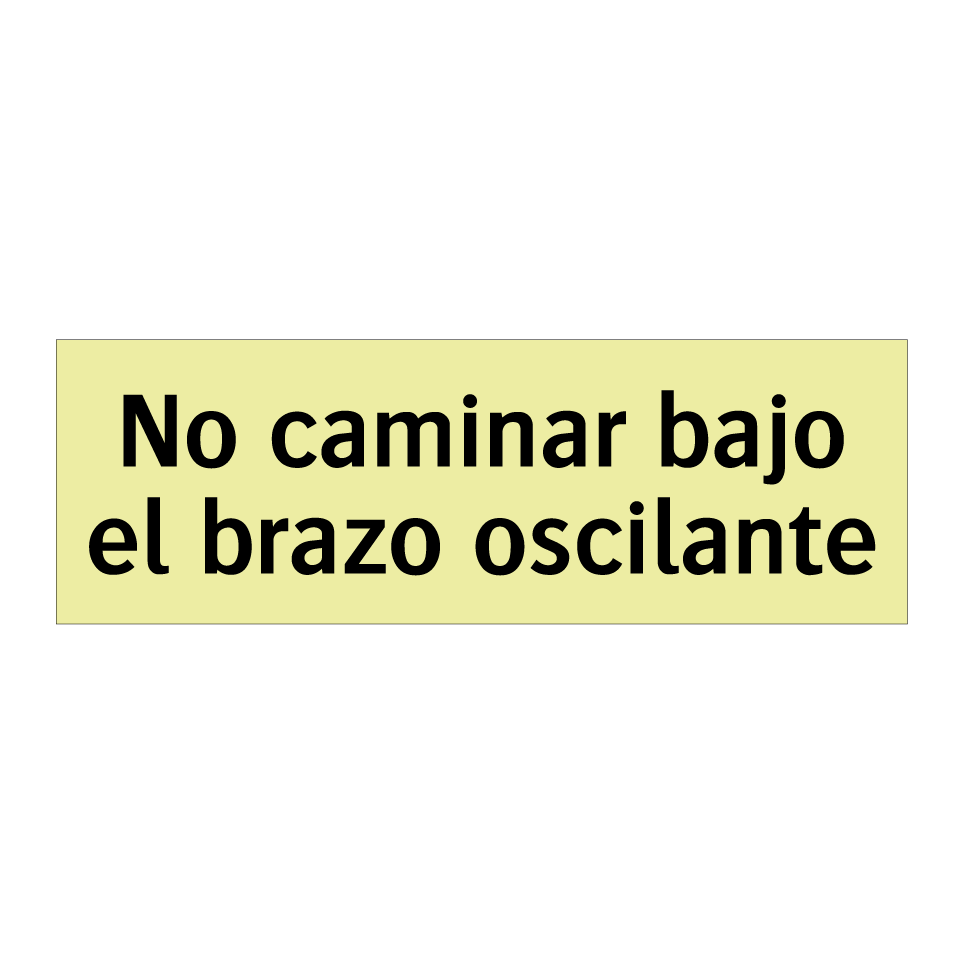 No caminar bajo el brazo oscilante